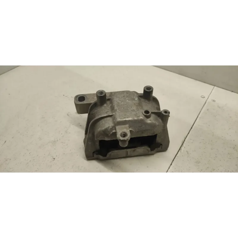 Support moteur volkswagen golf 6 vi