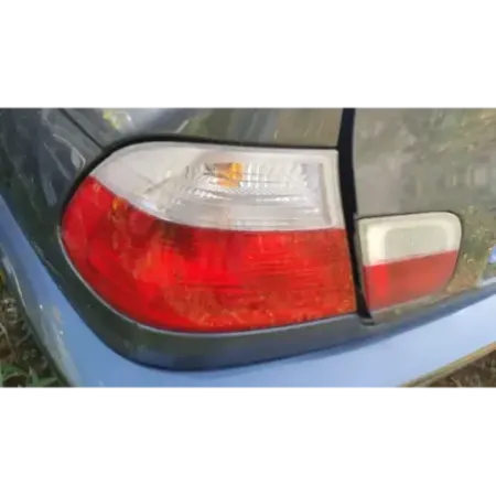 Feu arriere gauche bmw serie 3 e46