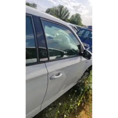 Porte avant droite skoda fabia mk3 nj