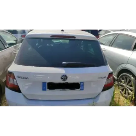 Malle / hayon / coffre skoda fabia mk3 nj