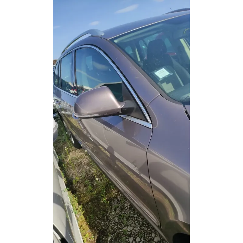 Porte avant droite skoda superb 3t