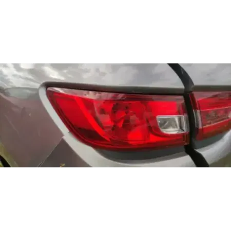 Feu arriere gauche renault clio 4 iv