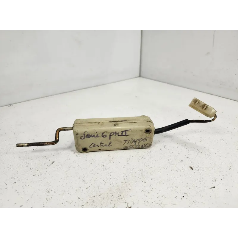 Moteur trappe carburant bmw serie 6 e24