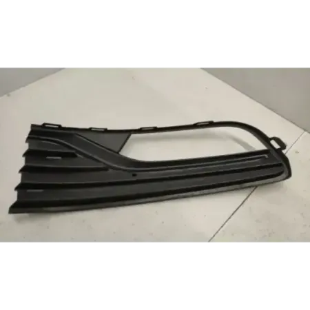 Grille de pare choc avant droit volkswagen polo 6r/6c v