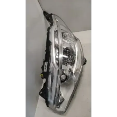Phare gauche peugeot 208