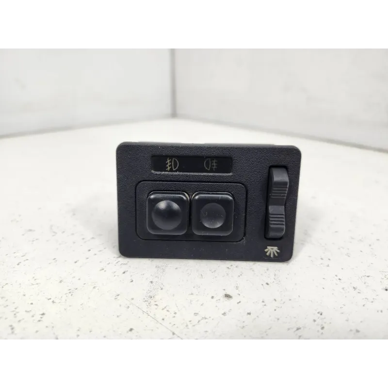 Bouton d'anti brouillard bmw serie 5 e28