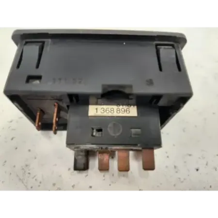 Bouton d'anti brouillard bmw serie 5 e28