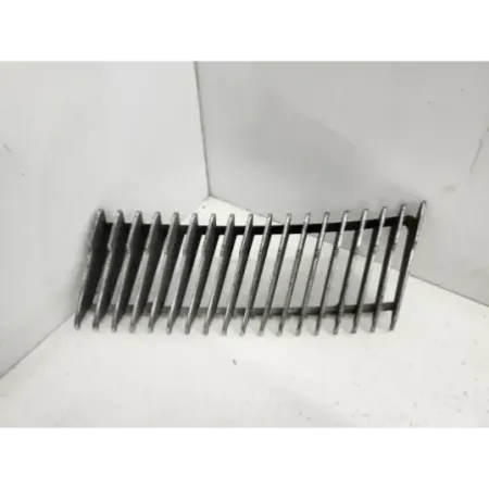 Grille capot gauche bmw serie e3