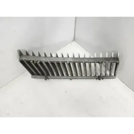 Grille capot gauche bmw serie e3