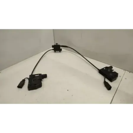 Serrure capot audi a3 8v