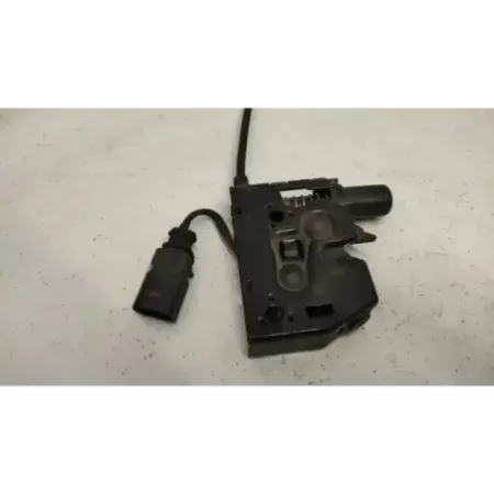 Serrure capot audi a3 8v