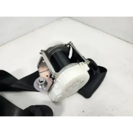 Ceinture avant droite bmw serie 1 e87/e81