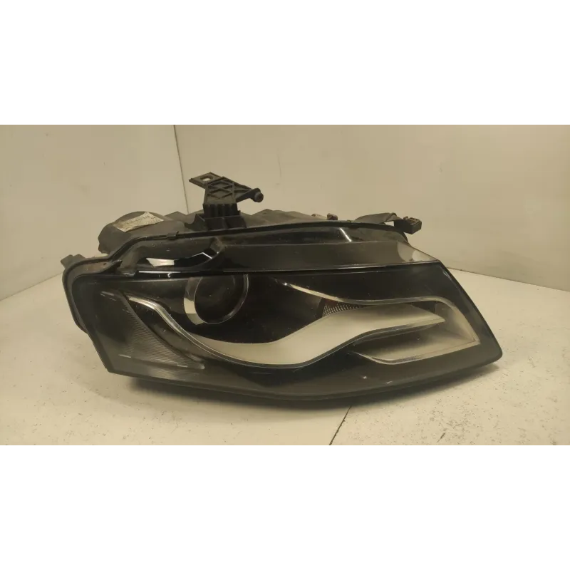 Phare droit audi a4 8k b8