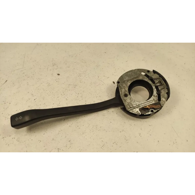 Commodo clignotant volkswagen golf 1 i