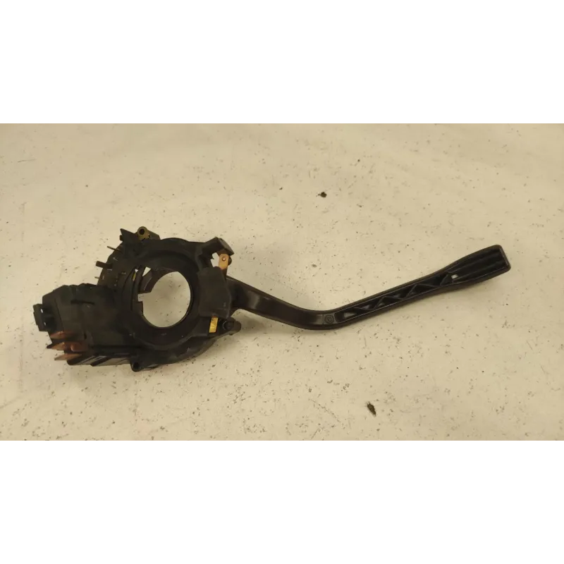Commodo essuie glace volkswagen golf 1 i
