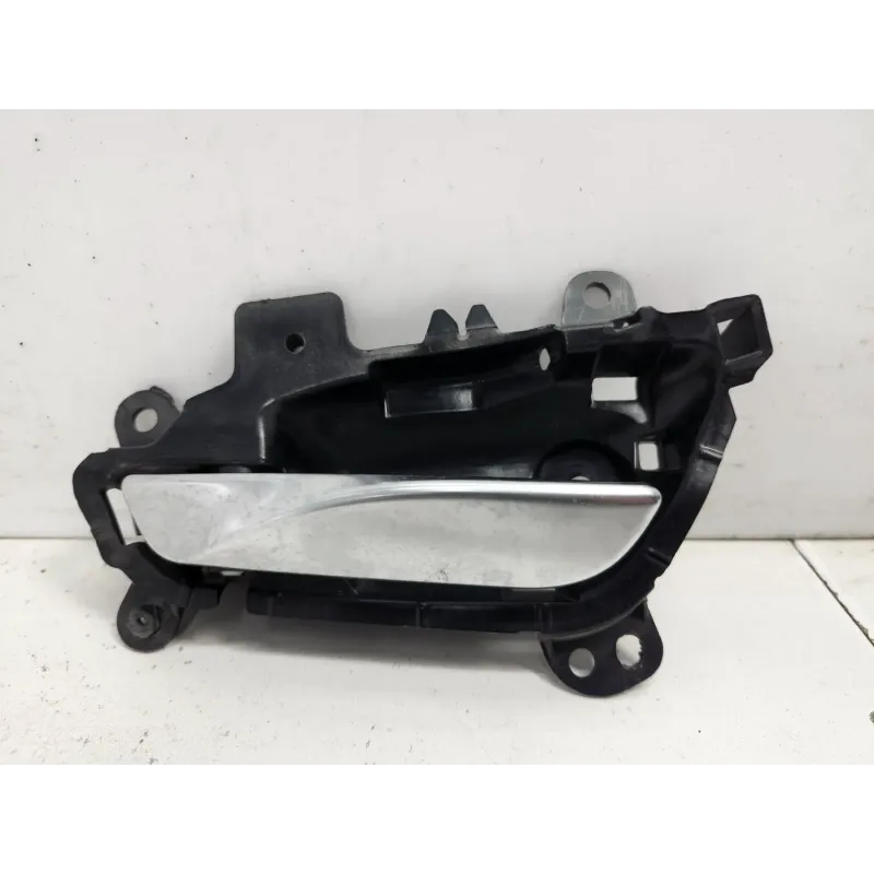 Poignee interieur porte avant droit bmw serie 1 f20/f21