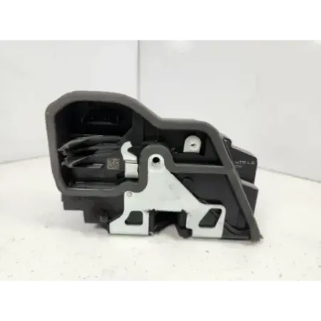 Serrure porte arriere droite bmw serie 1 f20/f21
