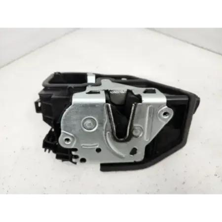Serrure porte arriere droite bmw serie 1 f20/f21