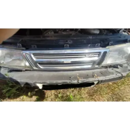 Calandre saab 900