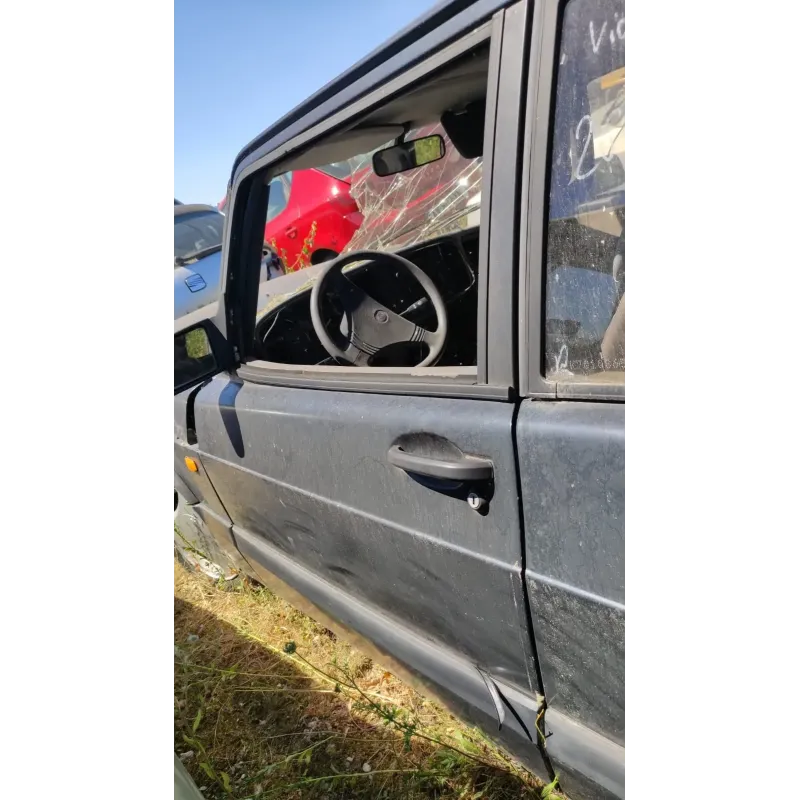 Porte avant gauche saab 900