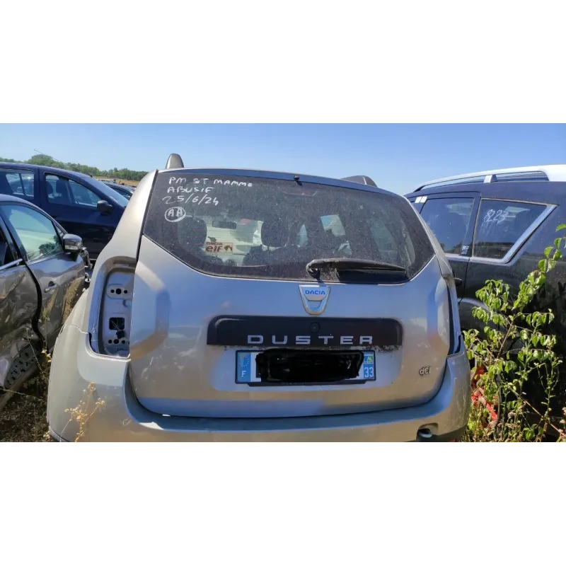 Malle / hayon / coffre dacia duster
