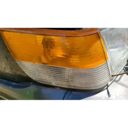 Clignotant avant droit saab 900