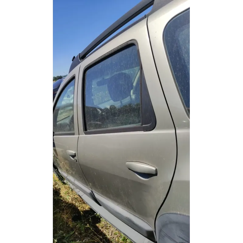 Porte arriere gauche dacia duster