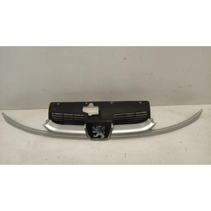 Calandre peugeot 206