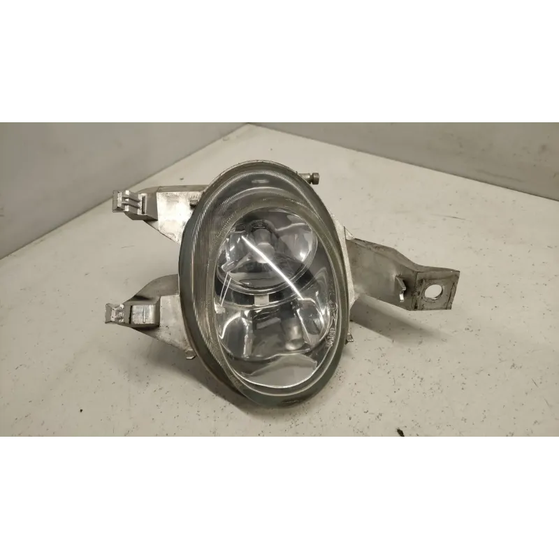 Phare anti-brouillard gauche peugeot 206