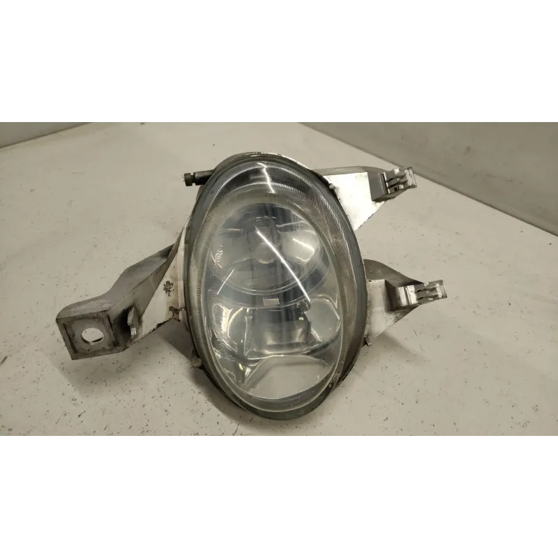 Phare anti-brouillard droit peugeot 206