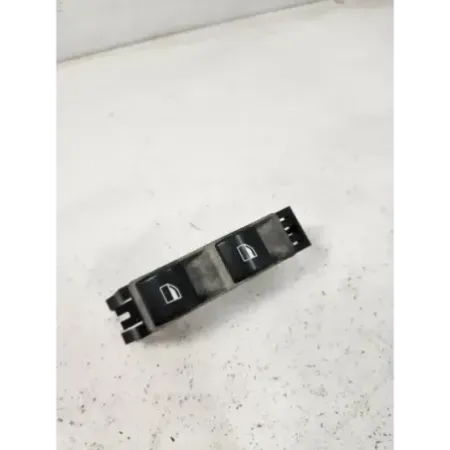 Commande leve-glace porte avant droit bmw serie 3 e46