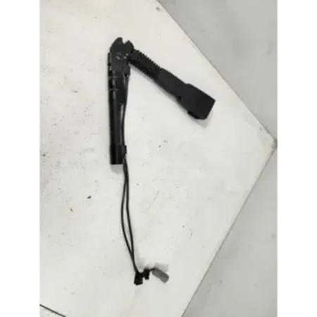 Pretensionneur avant droit bmw serie 1 e87/e81