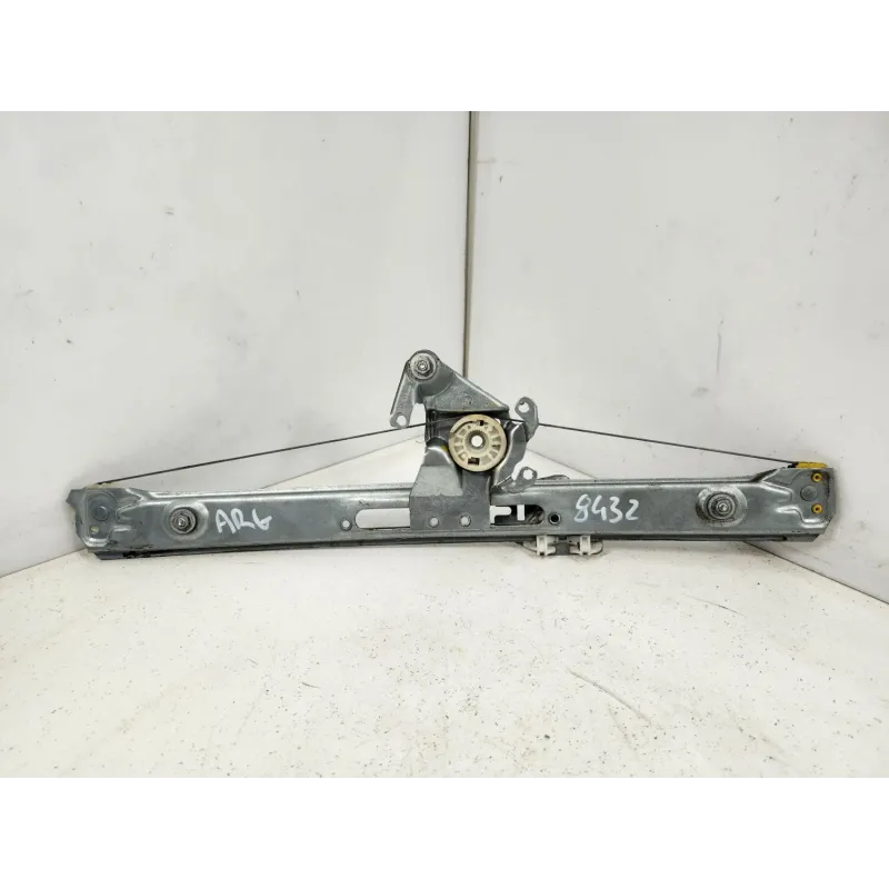 Leve-vitre arriere gauche bmw serie 3 e46