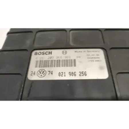 Calculateur moteur volkswagen golf 3 iii