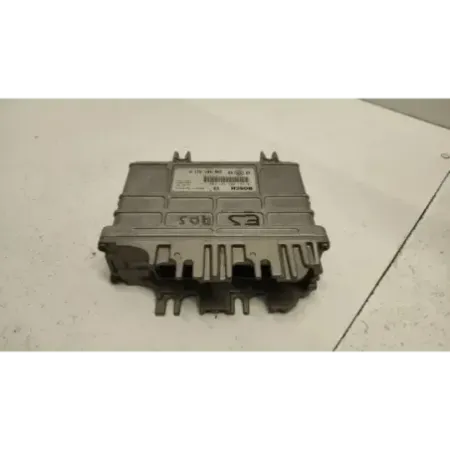Calculateur moteur volkswagen golf 3 iii