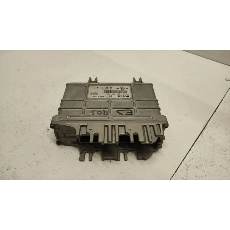 Calculateur moteur volkswagen golf 3 iii