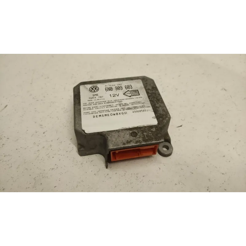 Calculateur airbag volkswagen polo 6n iii