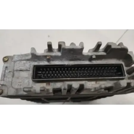 Calculateur moteur volkswagen golf 3 iii