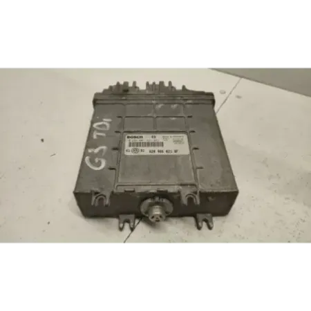 Calculateur moteur volkswagen golf 3 iii