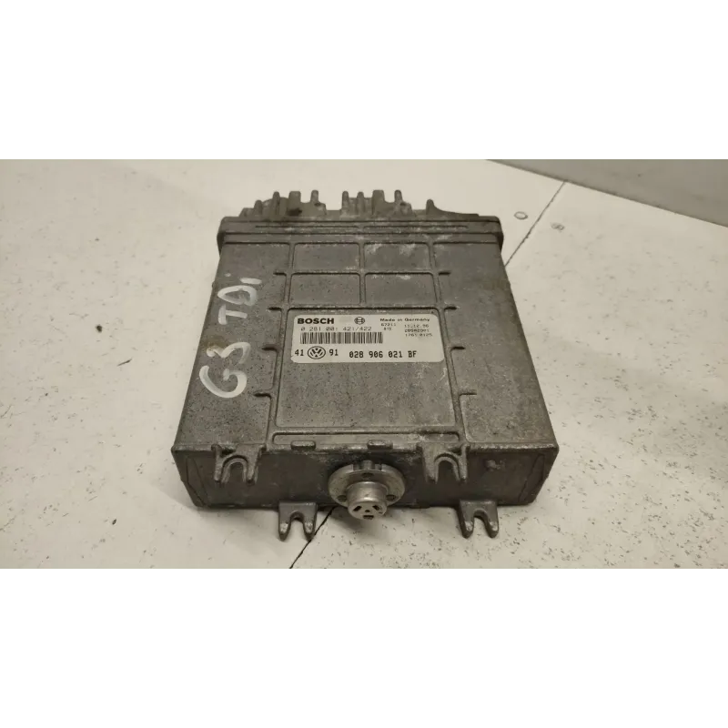 Calculateur moteur volkswagen golf 3 iii