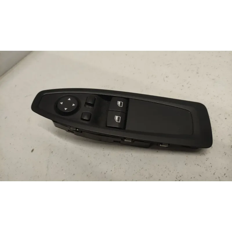 Commande leve-glace porte avant gauche bmw serie 1 f20/f21