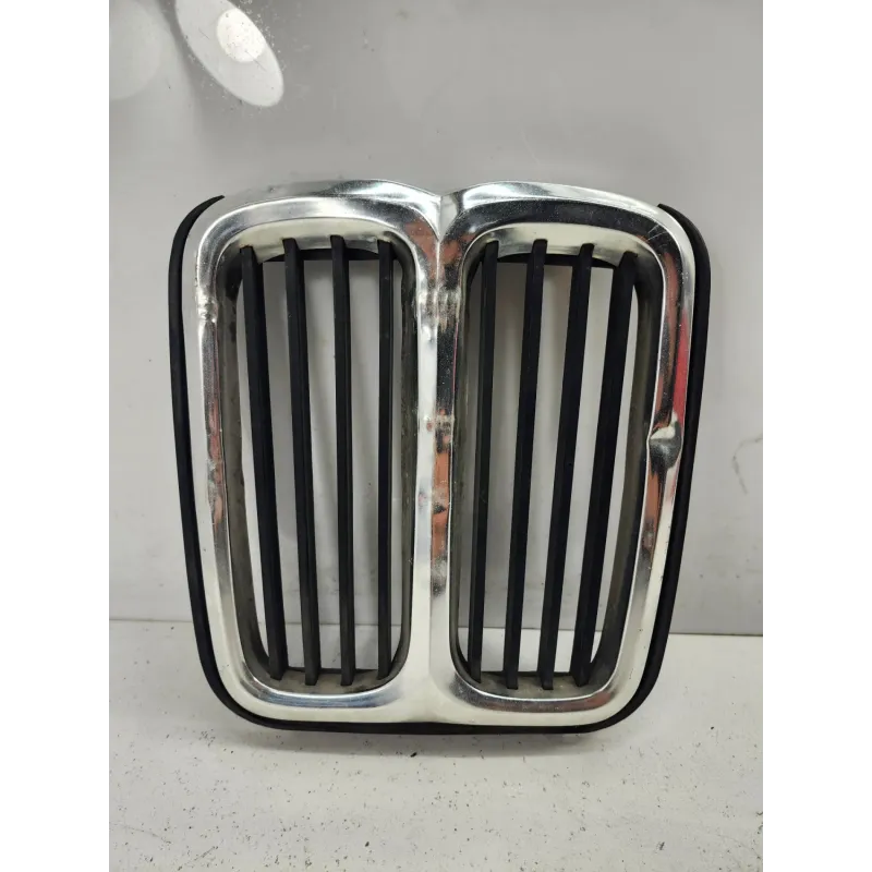 Calandre bmw serie 5 e12