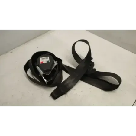 Ceinture avant gauche volkswagen golf 5 v