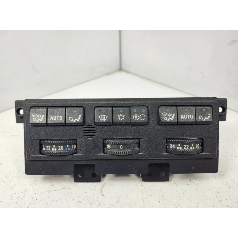 Commande climatisation bmw serie 8 e31