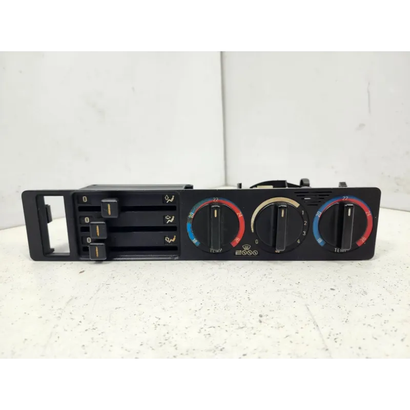 Commande climatisation bmw serie 5 e34