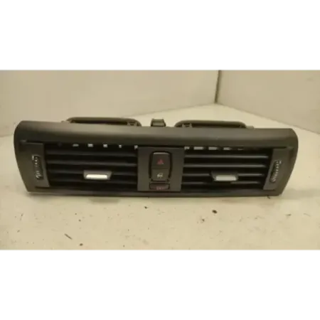 Grille aeration centrale avant bmw serie 1 f20/f21