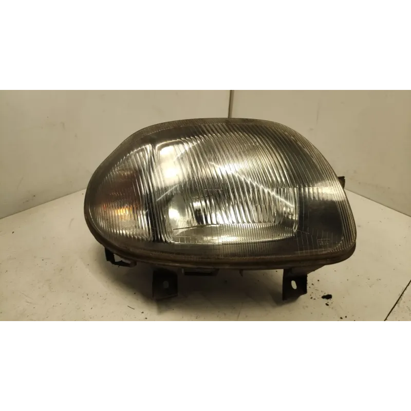 Phare droit renault clio 2 ii