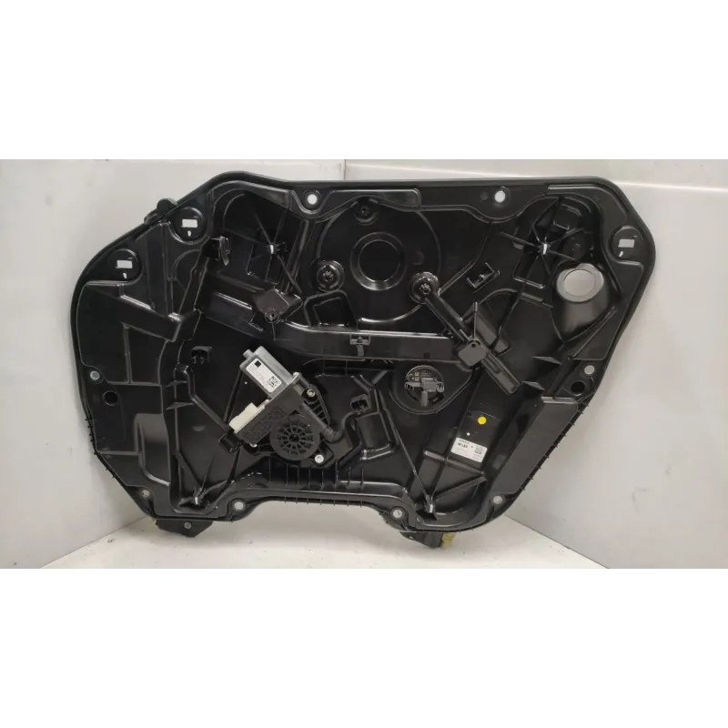 Mecanisme + moteur de leve-glace avant droite bmw serie 1 f40