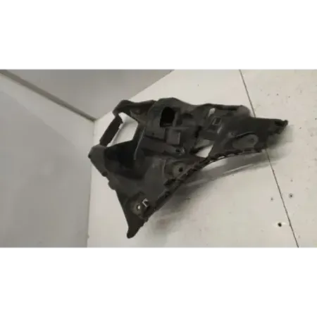 Support droit pare-choc arriere bmw serie 1 f40