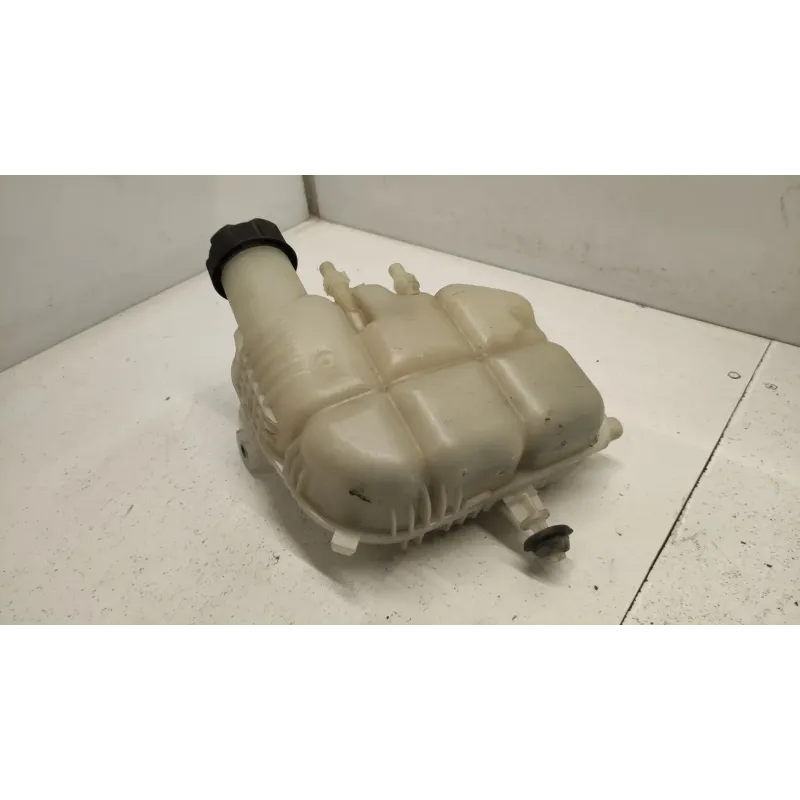 Vase expansion bmw serie 1 f40